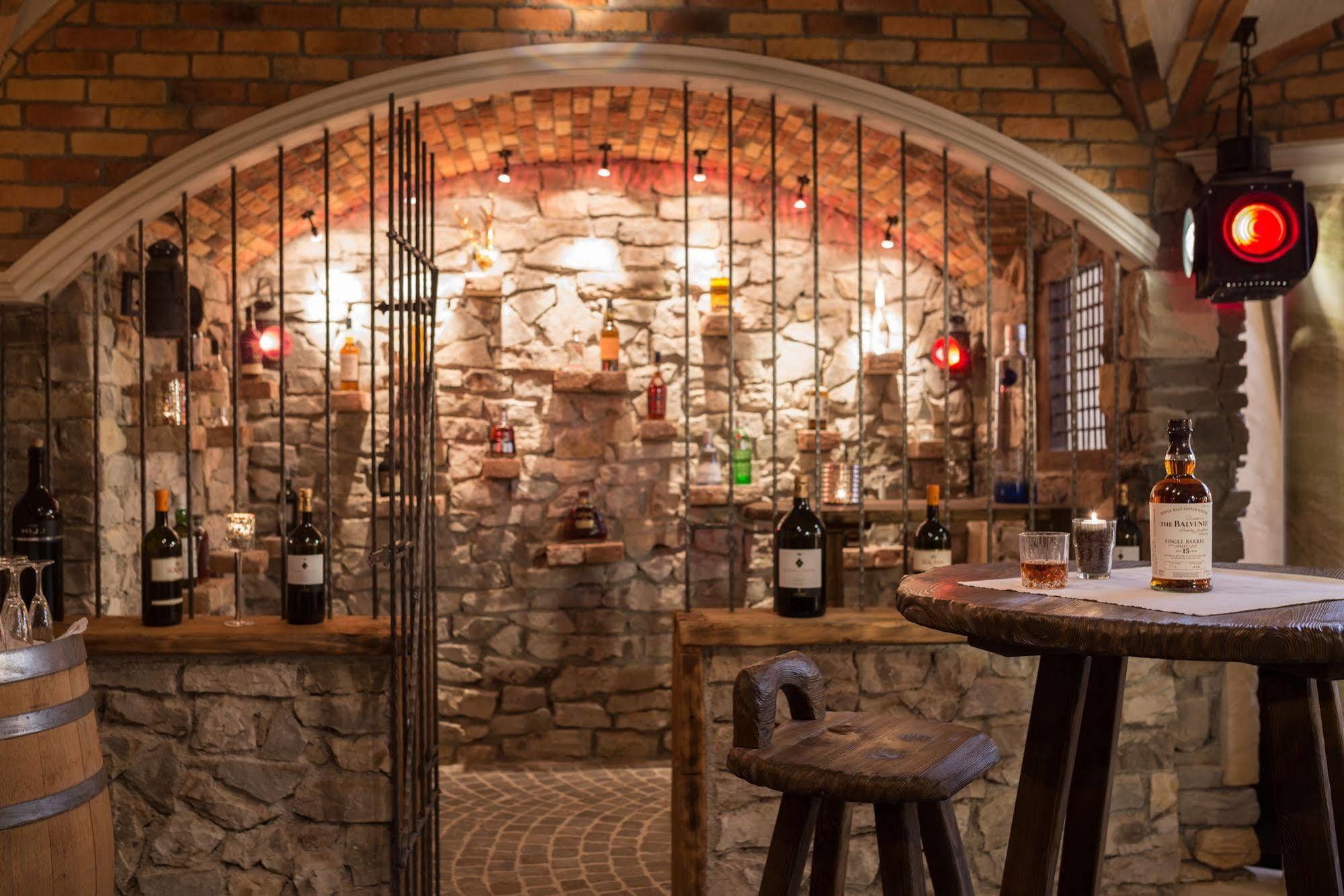 Hotel Gasthof Bruecke Майерхофен Екстериор снимка